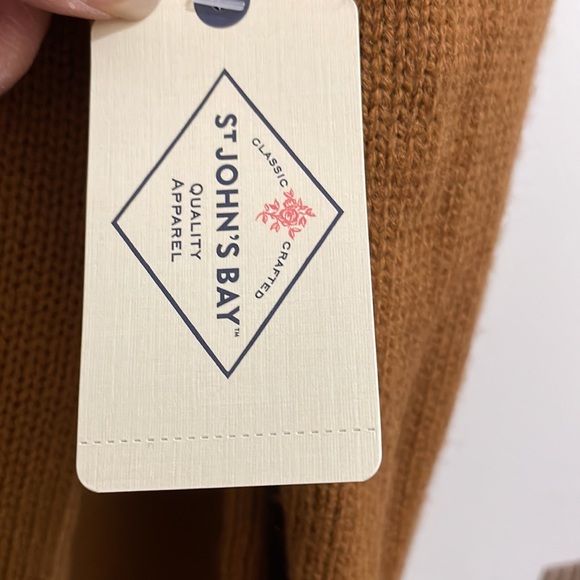 St. John’s Bay sweater (sz L) - Picture 6 of 7